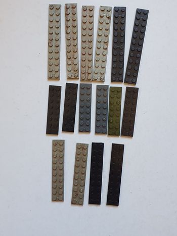 Lot de 16 plaquettes Mega Bloks