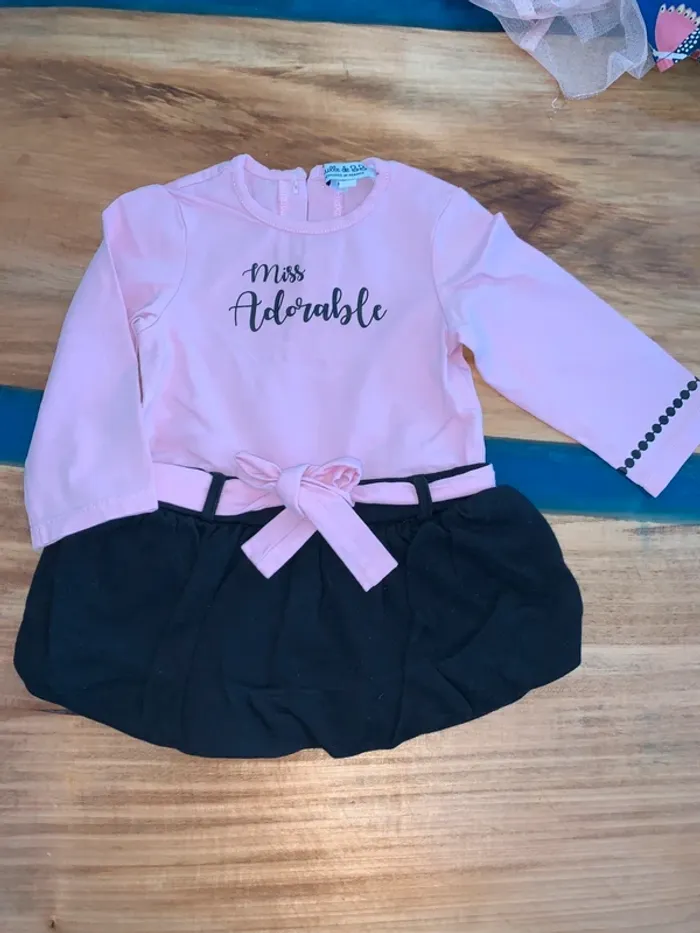 Jolie robe manches longues Bulle de BB taille 12 mois