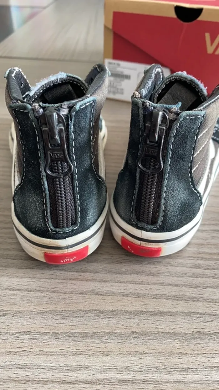 Vans montante - photo numéro 3