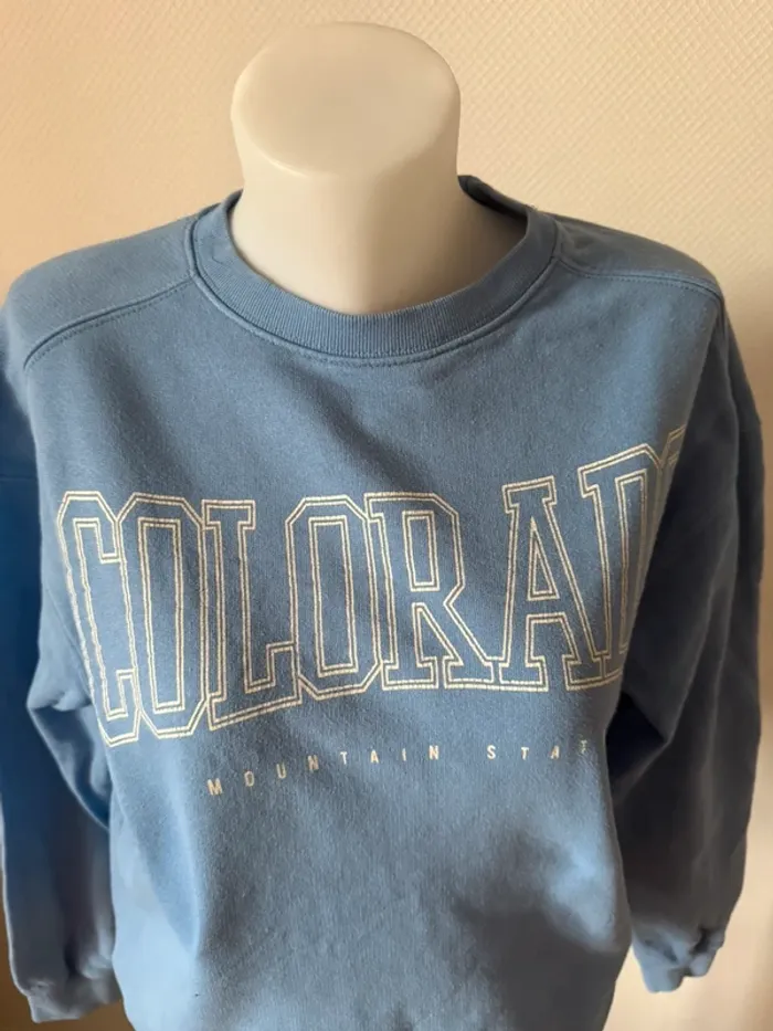 Sweat bleu taille XS america today en bon état - photo numéro 3
