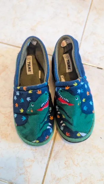 Pantoufles dinosaure