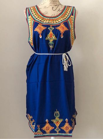 Djellaba bleue avec  broderies