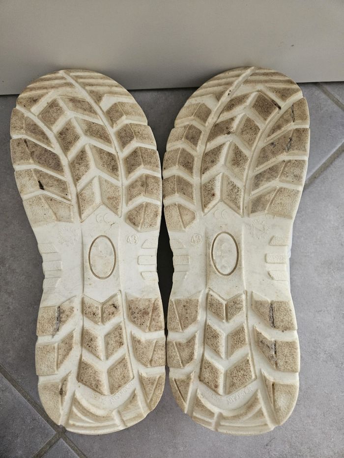 Chaussures de sécurité boulangerie Pointure 43 - photo numéro 4