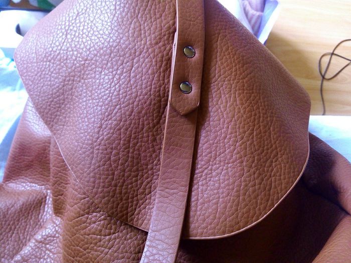 Grand sac besace similicuir marron - photo numéro 2