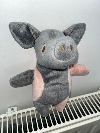Petit doudou, peluche, cochon IKEA