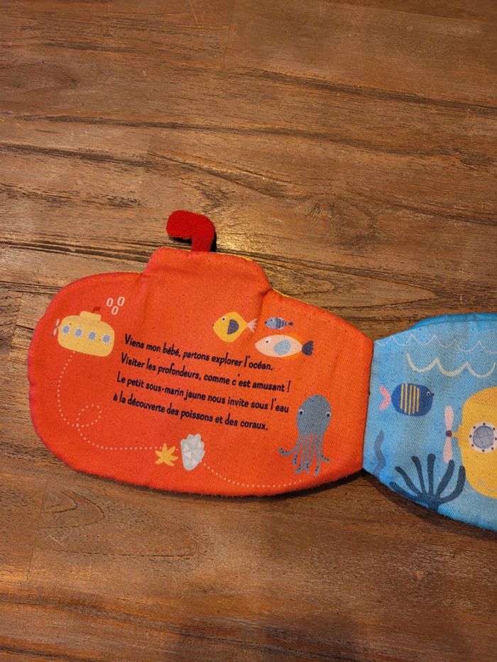 Livre sous marin tissu - photo numéro 2