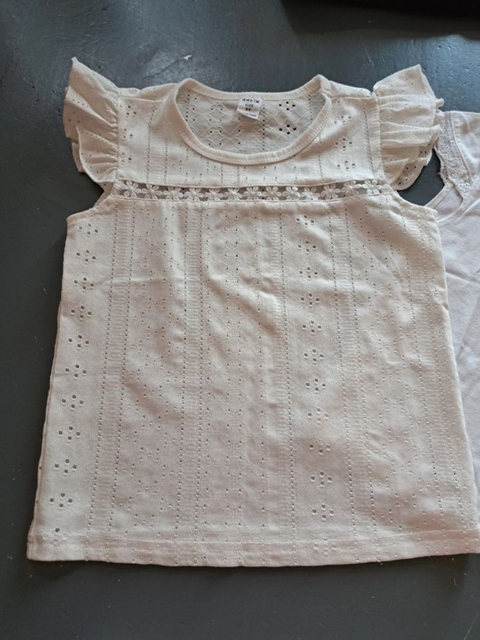 Lot de 3 tee-shirts manches courtes fille 5 ans - photo numéro 4