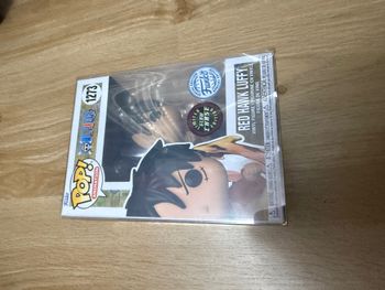 [NEUF] POP Luffy red hawk 1273 Chase