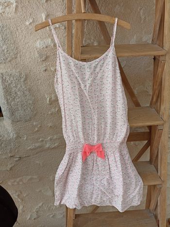 Robe légère rose pâle 5 ans