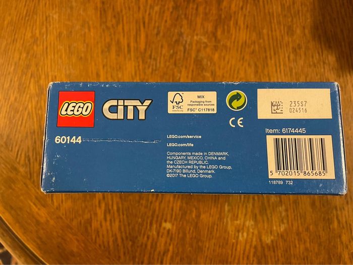 Boîte lego city 60144 Neuve - photo numéro 5