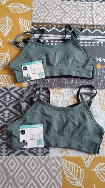 4 Brassières fille taille 8-10 ans