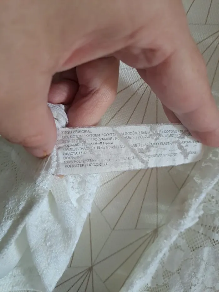 Haut femme blanc doublé dentelle mim tbe XS étiquette coupée - photo numéro 3