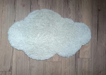 Tapis de chambre maison du monde Nuage blanc