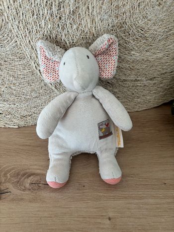 Doudou éléphant grelot beige les papoum moulin roty 