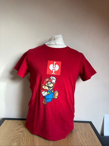 T-shirt garçon taille 134/140