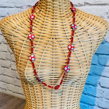 Collier vintage en perles | rouge & blanc 🌿