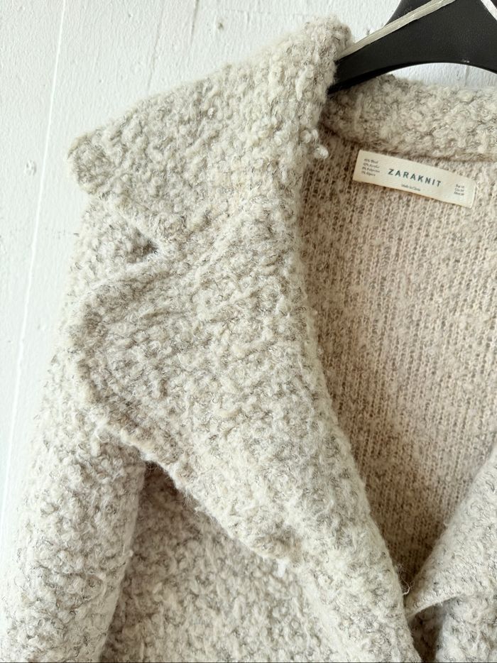 Veste peluche Zara  Fermeture pressions effet boutonnage officier  Deux poches plaquées latérales  Revers aux manches - photo numéro 7