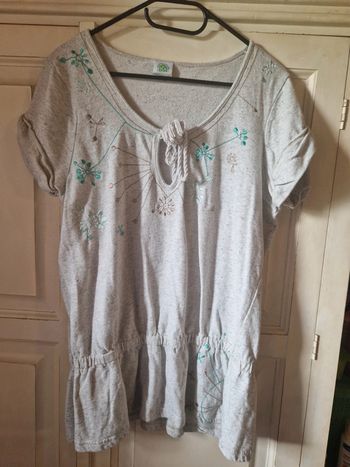 Tunique imprimé resserrée à la taille