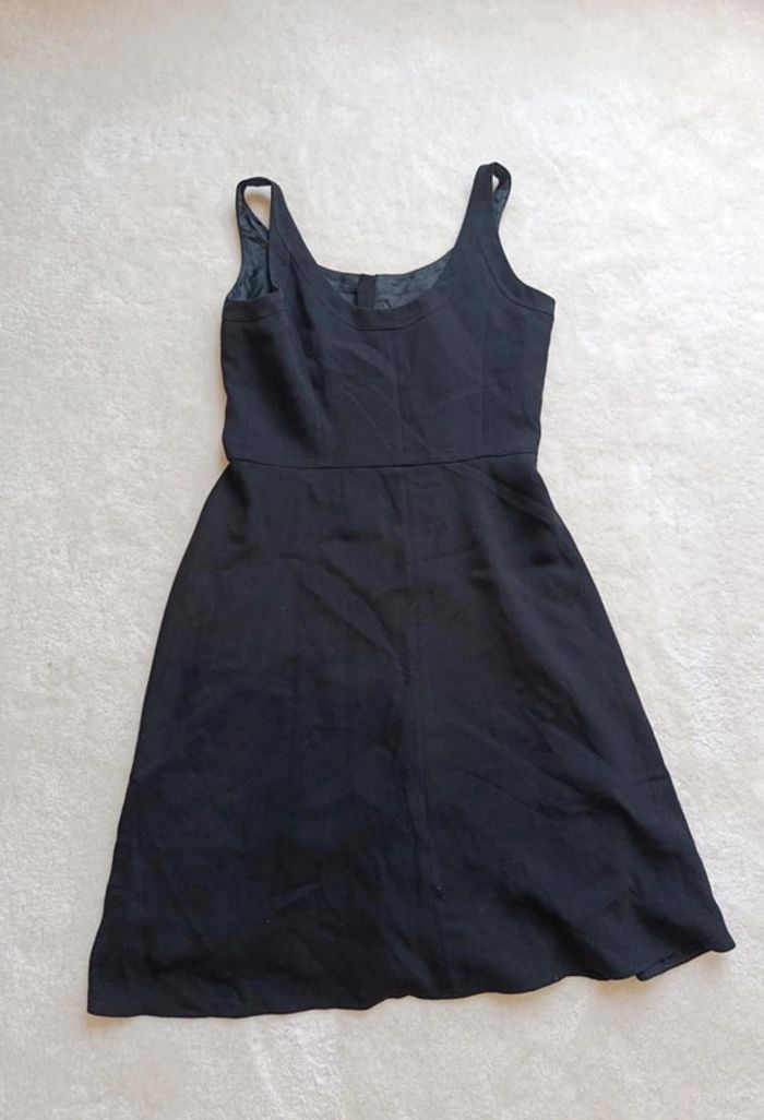 Robe noir Caroll 38 detail zip devant tout le long - photo numéro 10
