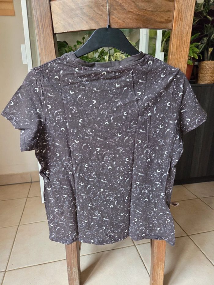 Tee-shirt noir motifs galaxie - photo numéro 4