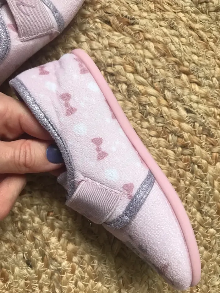 Chaussons roses - photo numéro 5