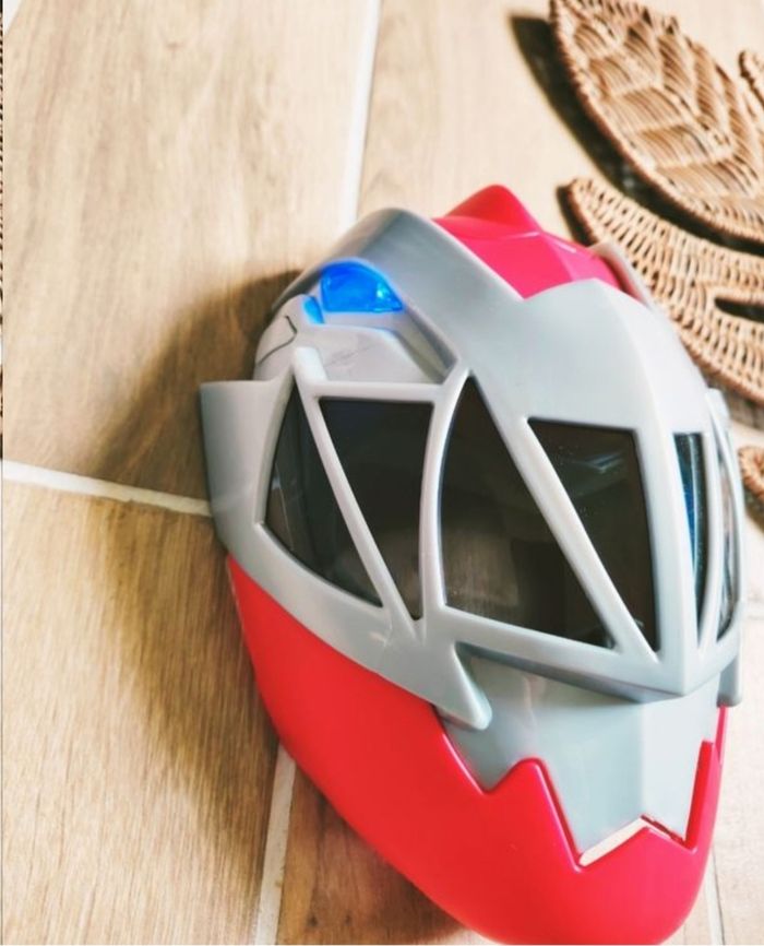 🙅Power rangers dino fury - Masque /déguisement électronique lumineux du ranger rouge - marque Hasbro - photo numéro 2