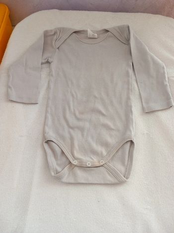 🚼boddy coton 18mois Absorba