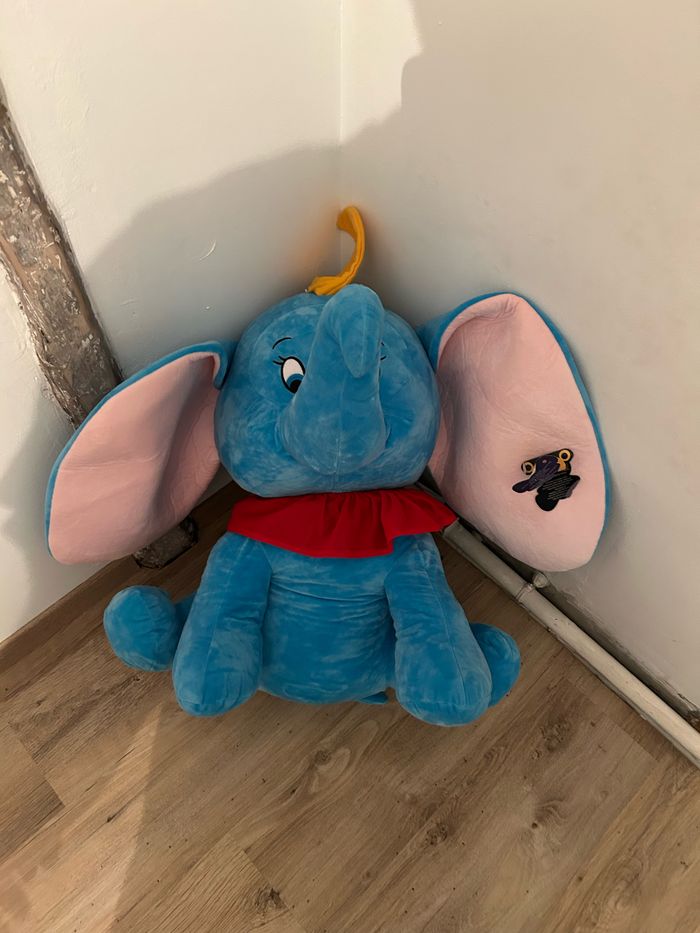 Grosse peluche enfant
