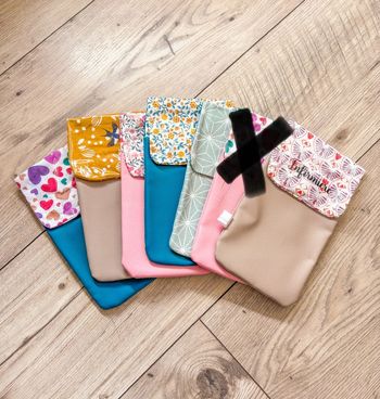 Une Pochette infirmière plusieurs coloris