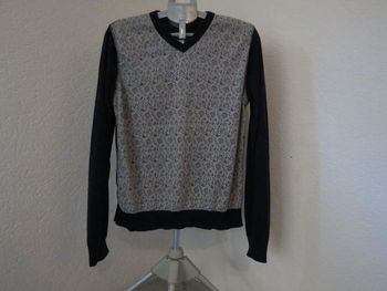 💙 pull col v bleu marine motif floral