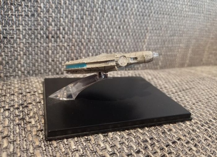 Maquette Faucon Millenium Star Wars - photo numéro 2