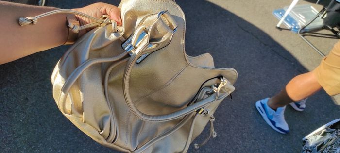 Sac à main doré