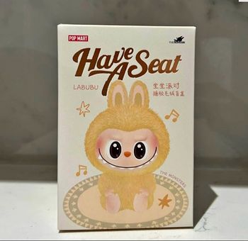 Labubu peluche