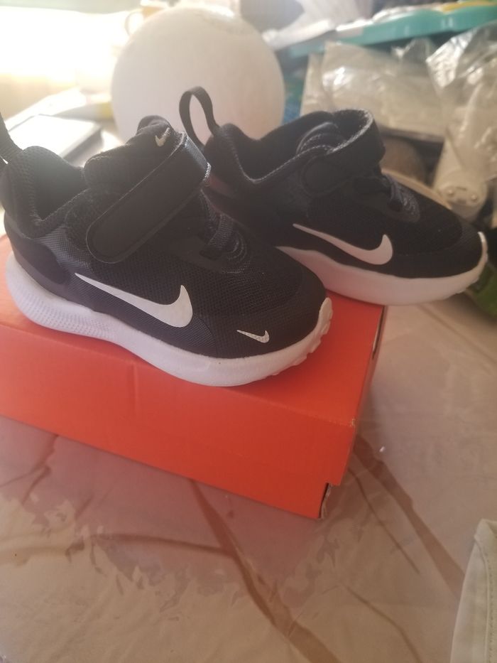 Nike révolution 19.5 - photo numéro 3