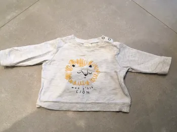 Pull tape à l œil