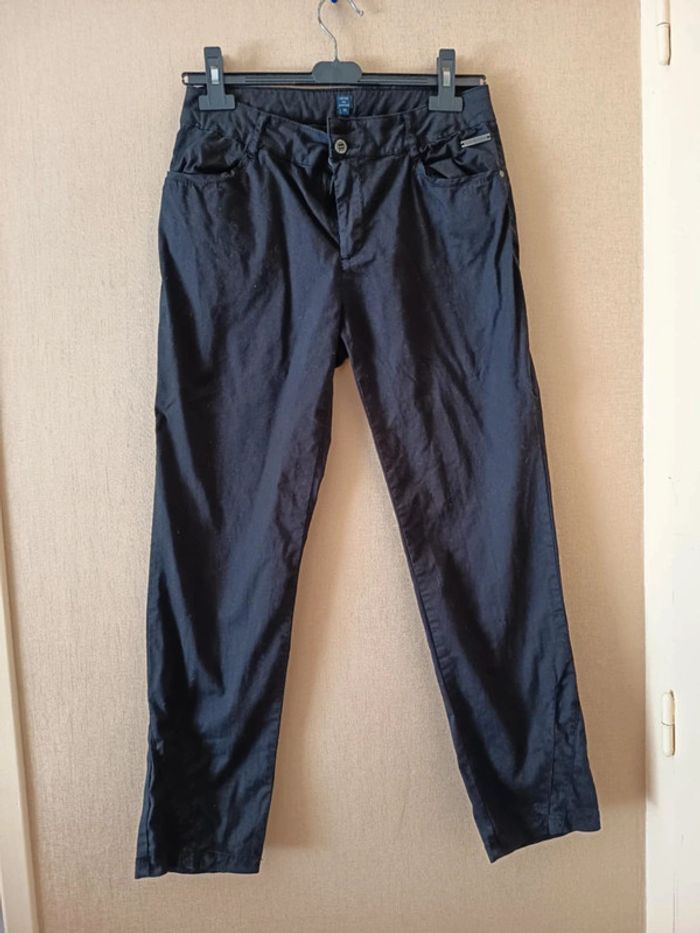 Pantalon femme. Marque terre de marins. (D60)