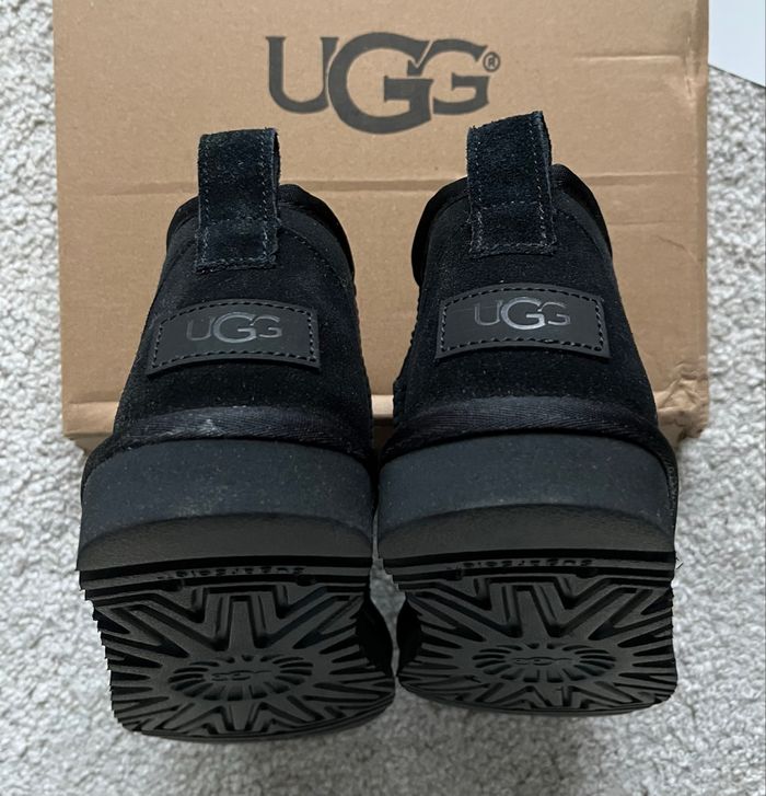Bottines UGG Classic Ultra Mini Platform - Taille 39 - Neuves - photo numéro 4