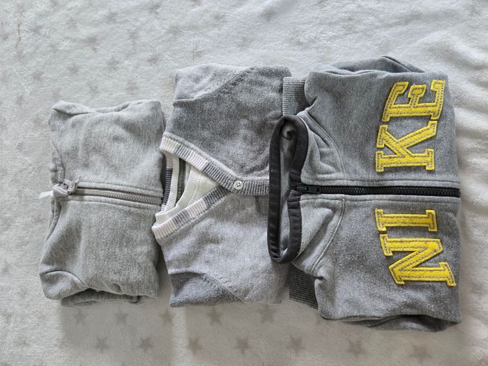 Lot de gilets 9 mois