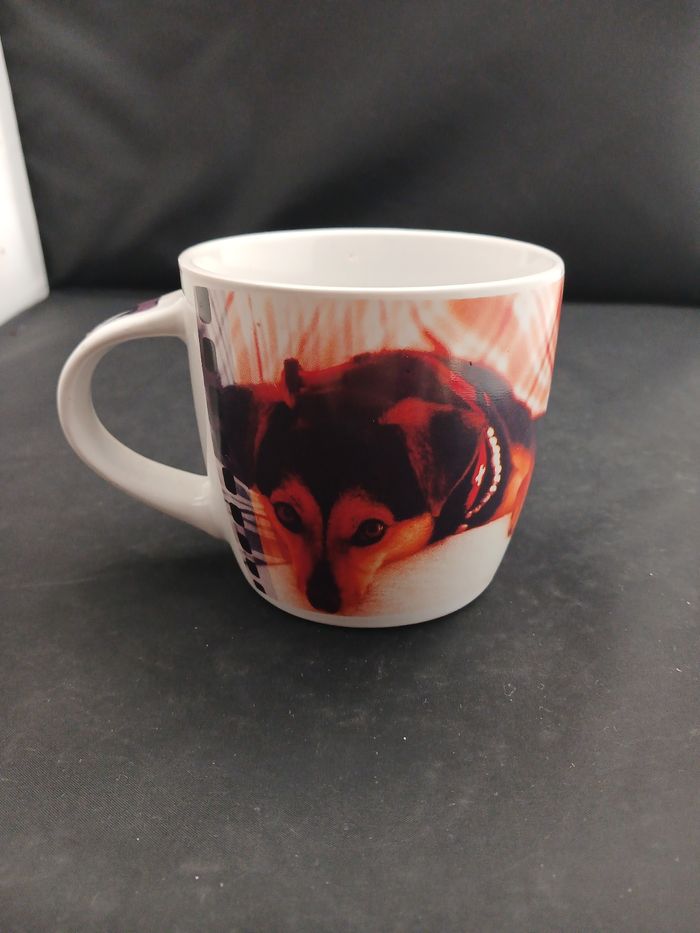 Tasse avec chien en céramique - photo numéro 1