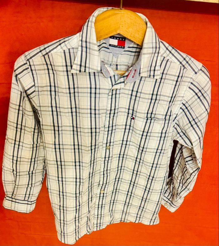 Chemise pour enfants de 10 à 12 ans. Tommy 🌺🌸