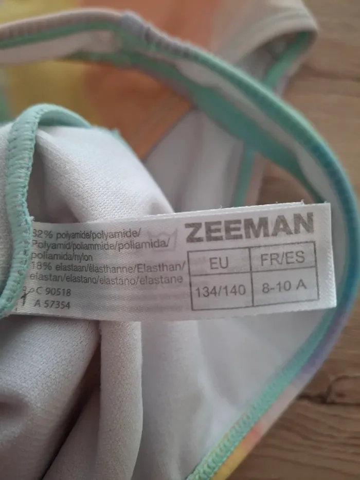 Maillot de bain 8/10 ans - photo numéro 3