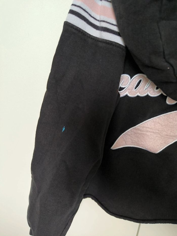 Sweat Jennifer - photo numéro 5