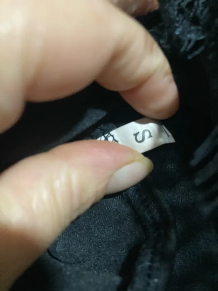 Fond de jupe noir dentelle – Taille 36 – Anti-transparence - photo numéro 4