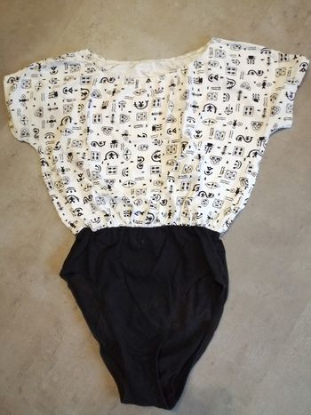 Justaucorps ou body noir et blanc