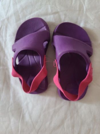 Decathlon Nabaiji Chaussure Sandale Piscine Enfant taille 18 /19