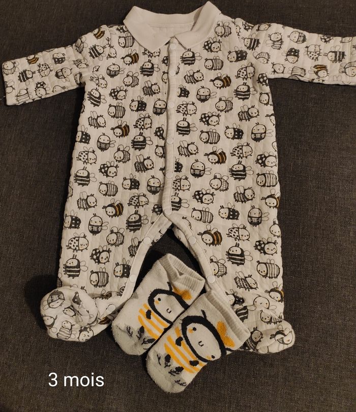 Ensemble Pyjama + chaussettes