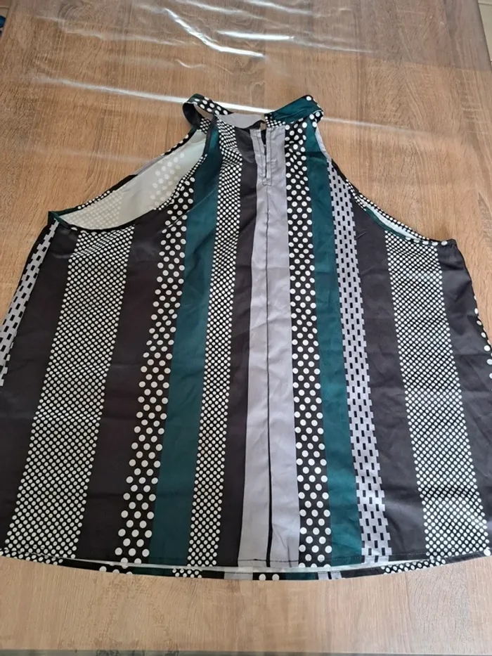 Top épaule dénudé Shein Curve 3XL noir et vert - photo numéro 2