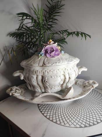 Soupière ancienne complète