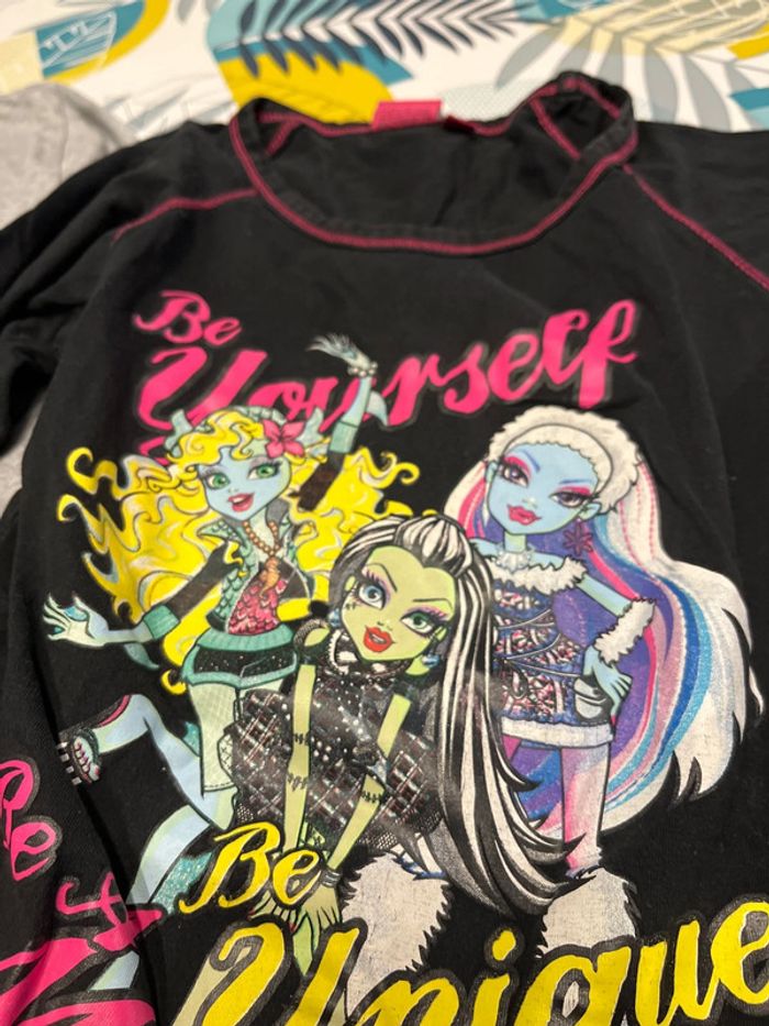 2 hauts - photo numéro 2