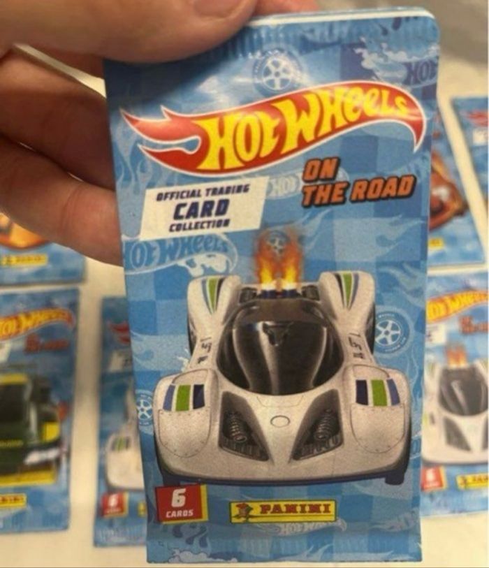 10 boosters cartes hotwheels on the road neufs scellés - photo numéro 5